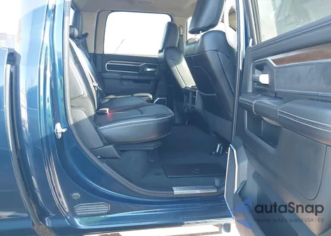 2022 Ram 2500 Laramie 4X4 8' Box z USA, uszkodzony, nr VIN 3C6UR5KL9NG319452